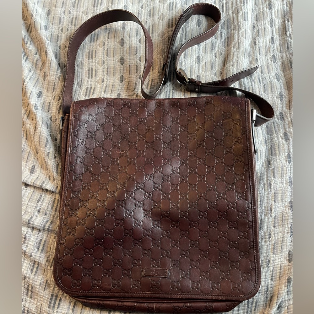 Gucci Messenger bag